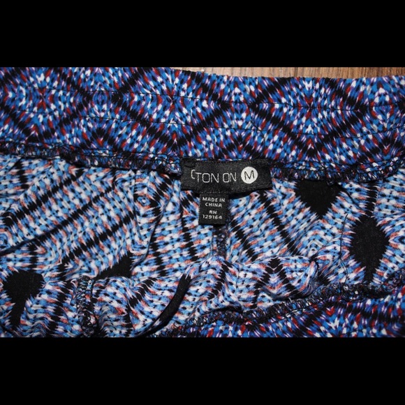 Pattern Shorts - Picture 3 of 3